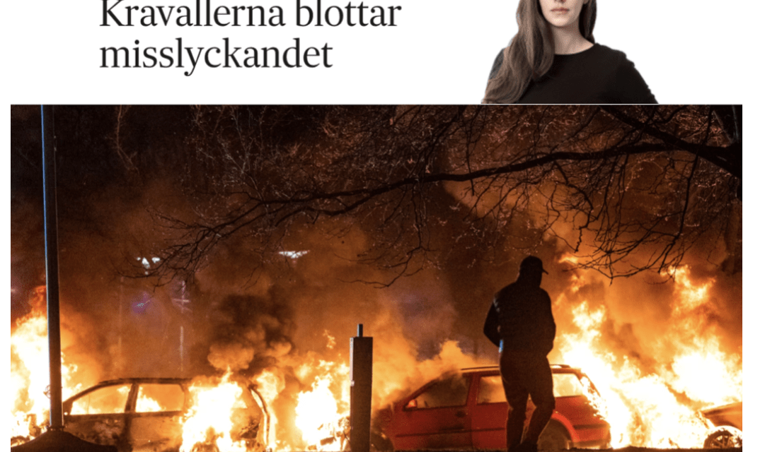 Sverige är ett sekulärt och demokratiskt land – det vet alla som kommer hit. Vill man inte leva sekulärt så kan man söka sig till länder där religiösa system och lagar gäller.